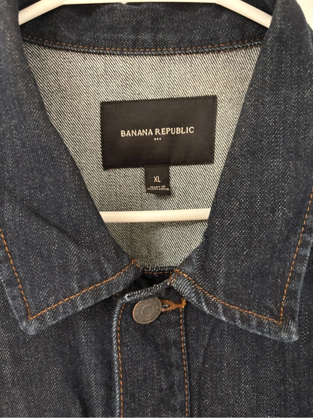 Banana Republic Men’s XL Dark Wash Denim Trucker Jacket